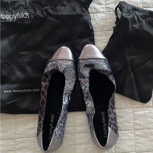 Women’s Footzyfolds